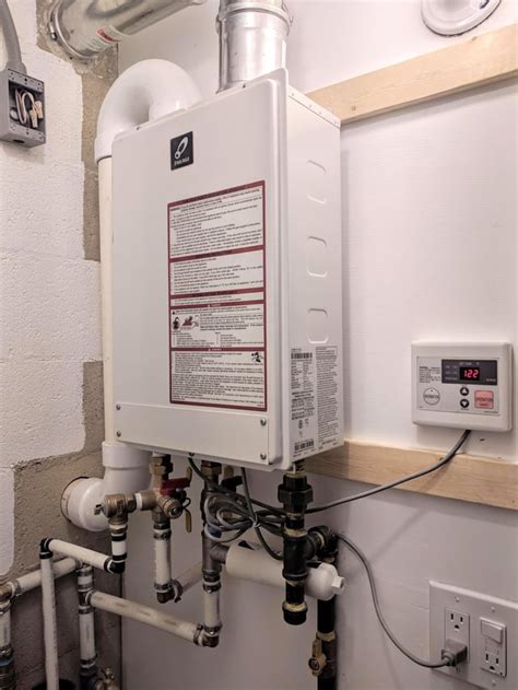 tankless water heater for 4 bathrooms